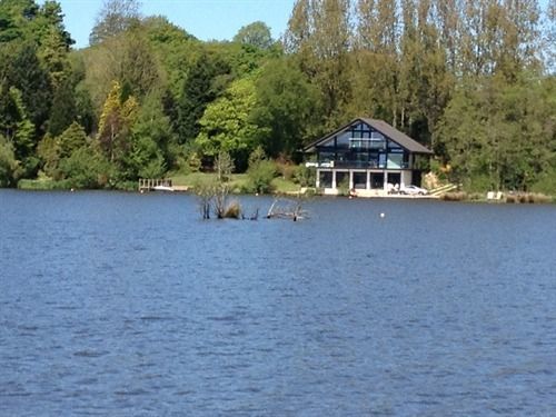 Cleveley Mere Luxury Waterside Lodges Scorton  Ngoại thất bức ảnh