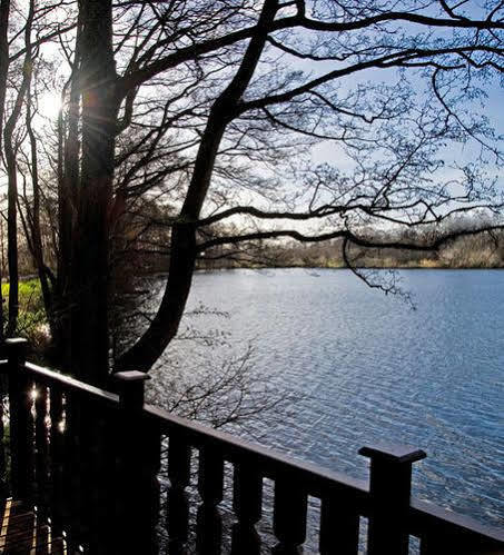 Cleveley Mere Luxury Waterside Lodges Scorton  Ngoại thất bức ảnh
